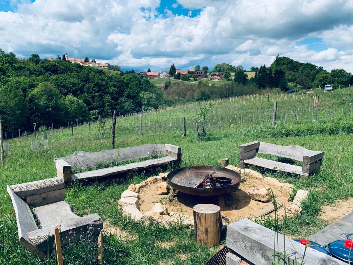 Boutique Glamping Divja Divine Villa Zgornja Korena Buitenkant foto