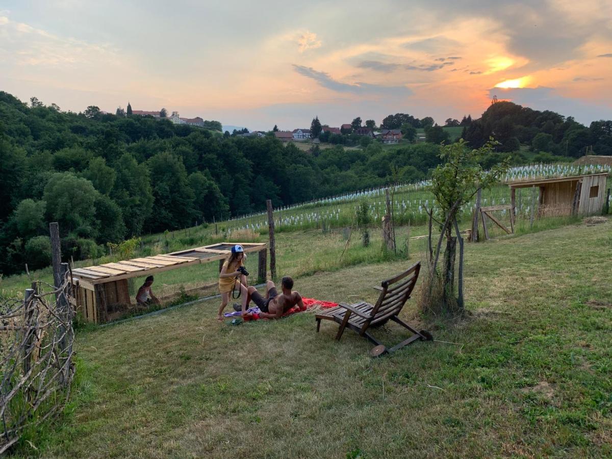 Boutique Glamping Divja Divine Villa Zgornja Korena Buitenkant foto