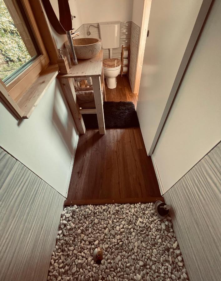 Boutique Glamping Divja Divine Villa Zgornja Korena Buitenkant foto