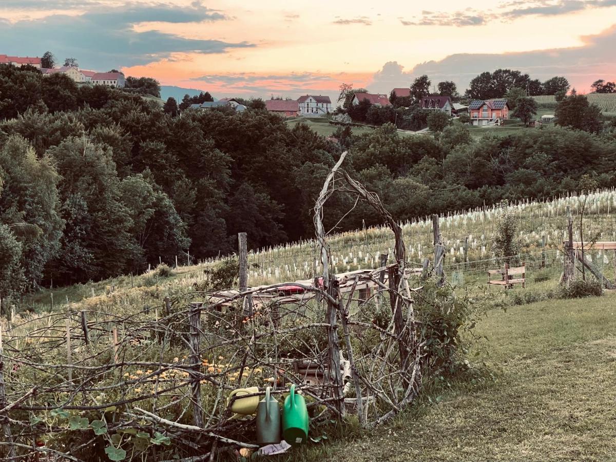 Boutique Glamping Divja Divine Villa Zgornja Korena Buitenkant foto