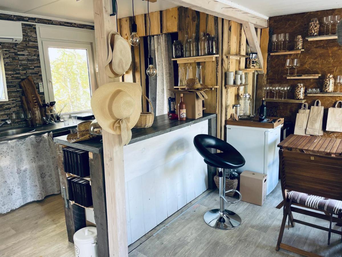 Boutique Glamping Divja Divine Villa Zgornja Korena Buitenkant foto